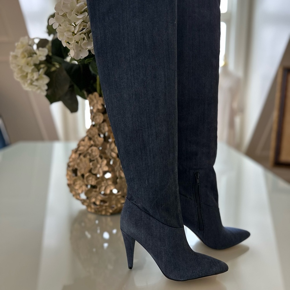 Guess Nidia Boots ,sz 5.5